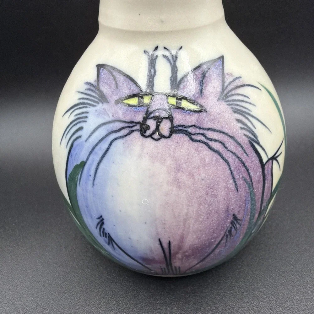 VTG Moonfire Pottery Signed Hand Painted Cat Bud Weed Vase Studio Art Delffs '96